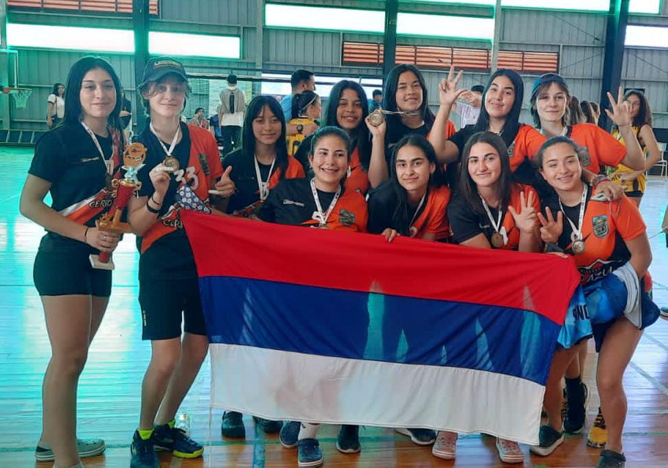 Representantes misioneras llegaron al podio