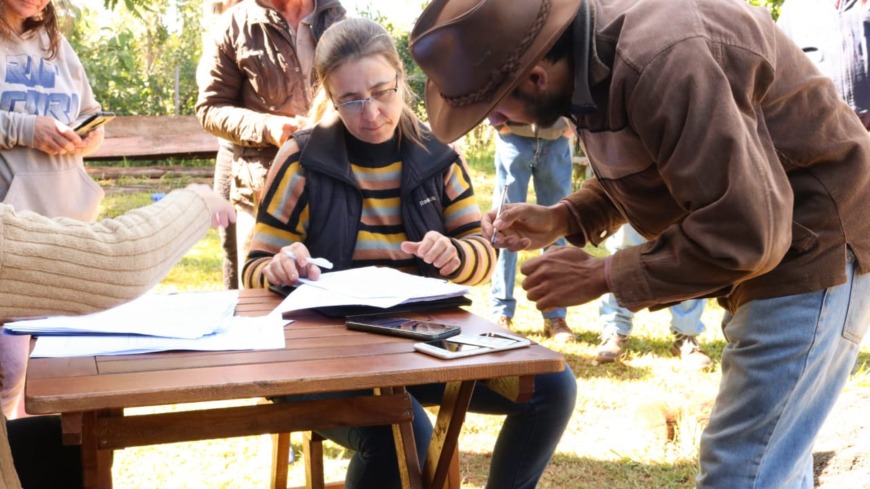 Apoyo a la producción ganadera misionera: el Agro distribuye alimento animal 1 1 - apoyo a la producción