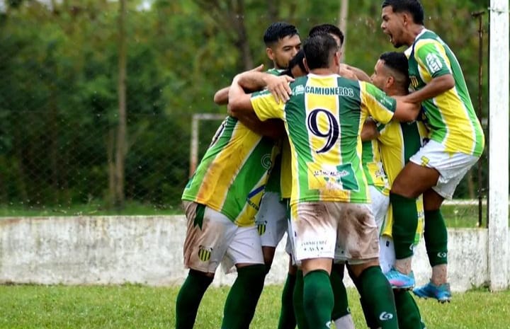 Torneo Regional: Guaraní y La Picada, los misioneros que ya están instalados en la siguiente fase 1 2 - la picada - 1