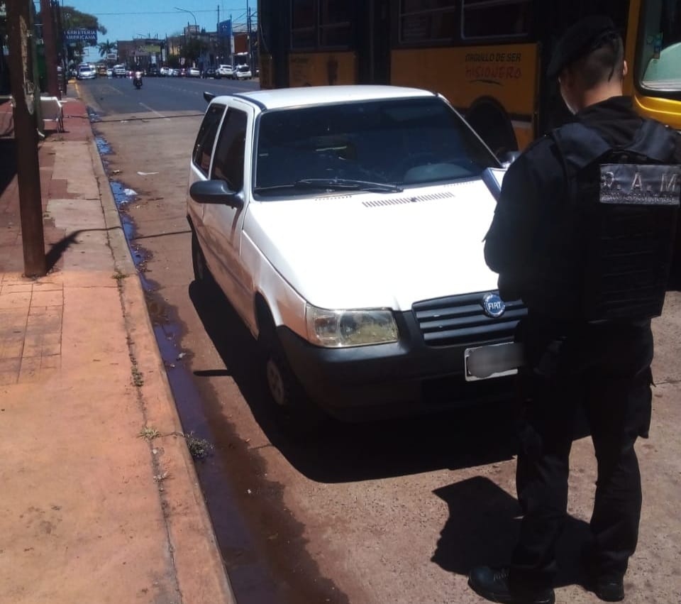 Recuperaron dos vehículos robados en Buenos Aires e incautaron otros dos con los papeles falsos 2 4 - vehiculos robados 1 - 3