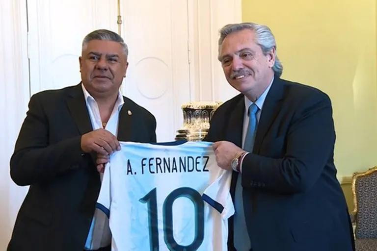 Alberto Fernández dijo que "disfrutará" la final del Mundial "en casa"