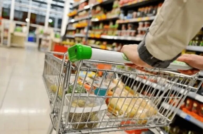 Alimenticias no cumplen en bajar precios y cae el consumo en Argentina