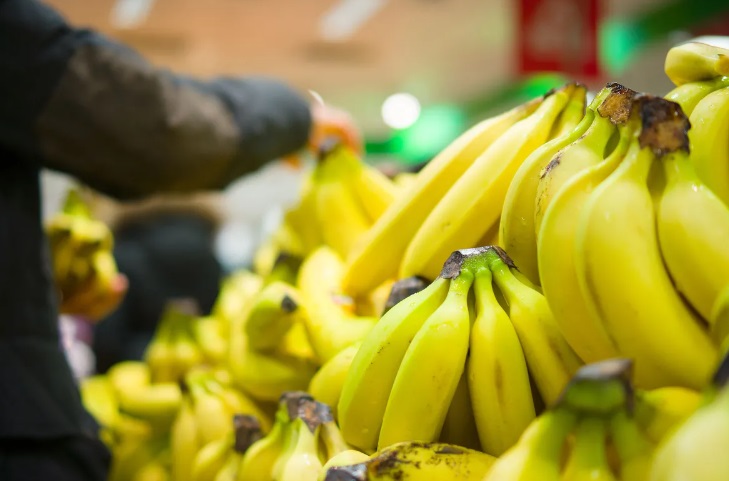 Productores nacionales criticaron el acuerdo con importadores para congelar el precio de la banana