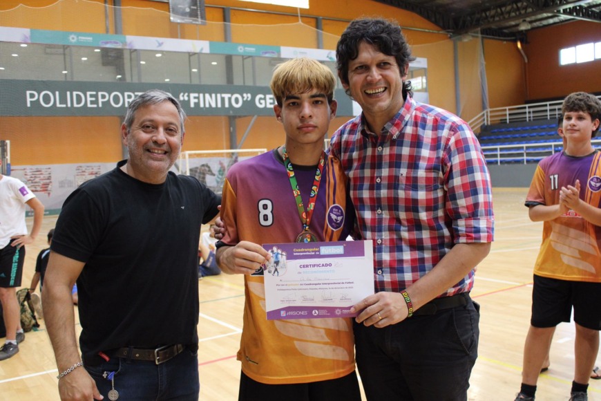 Prevención, integración y recreación en un Cuadrangular Interprovincial de fútbol 7 14 - Cuadrangular de futbol prevencion 5 - 13