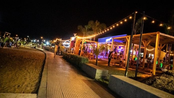 Posadas vive a pleno los días previos al inicio del verano 2 4 - IMG 20221211 WA0016 - 3