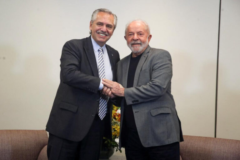Lula manifestó su deseo de visitar Argentina en diciembre
