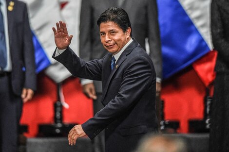 Perú: destituyeron y detuvieron al presidente Pedro Castillo