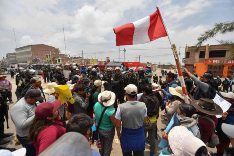 Perú: continúan las protestas en todo el país