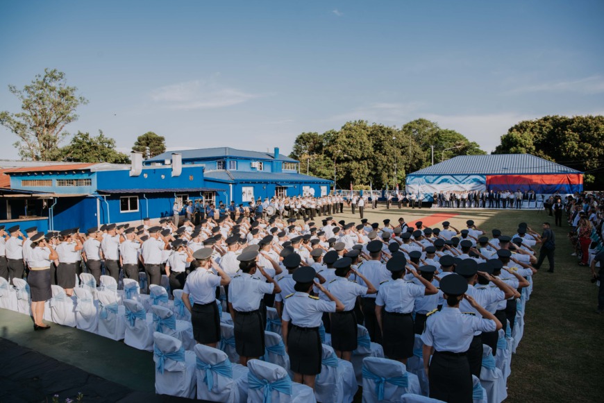 Egresó la primera promoción de la Universidad de las Fuerzas de Seguridad de Misiones 1 1 - egresados