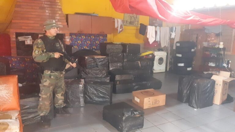Secuestraron un cargamento de mercadería ilegal valuado en casi seis millones de pesos