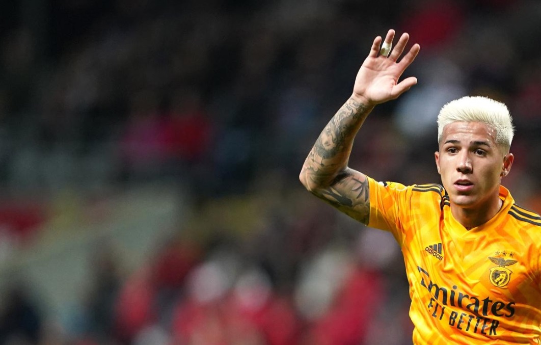 Cayó el pase de Enzo Fernández al Chelsea y Benfica no bajó sus pretensiones