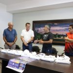 Continúan entregando el Deporbono a clubes de toda la provincia 7 14 - Deporbono 6 - 13