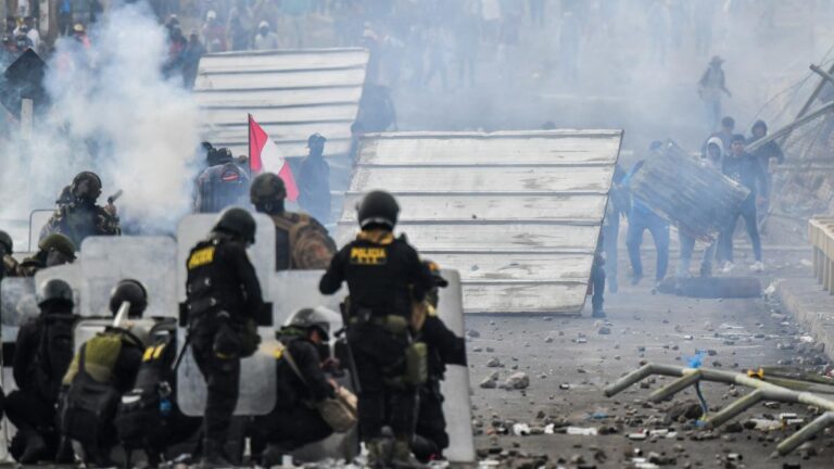 La ONU pide que Perú investigue las muertes en protestas
