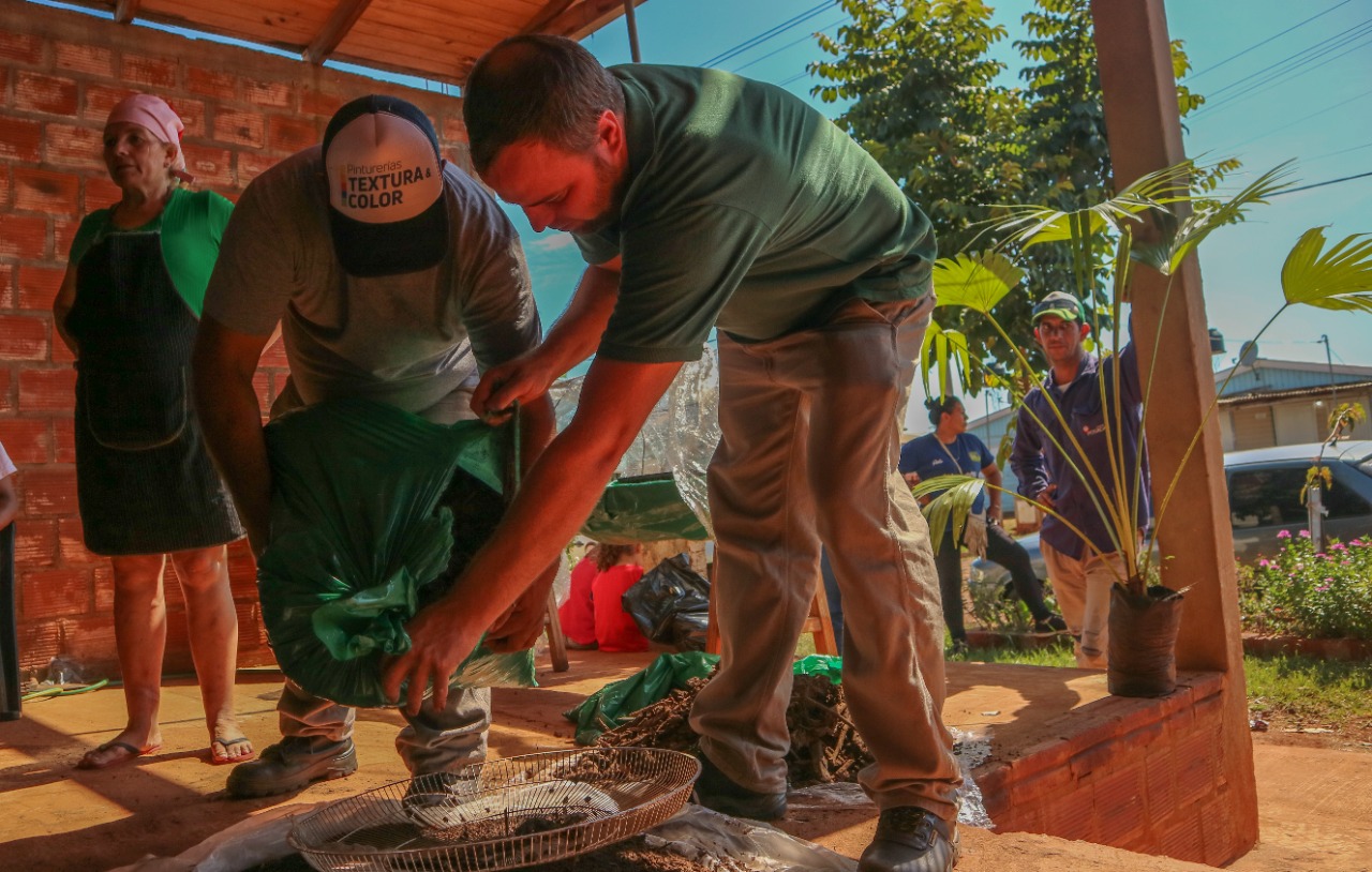 Posadas: impulsan talleres de huertas sustentables en los merenderos y comedores municipales