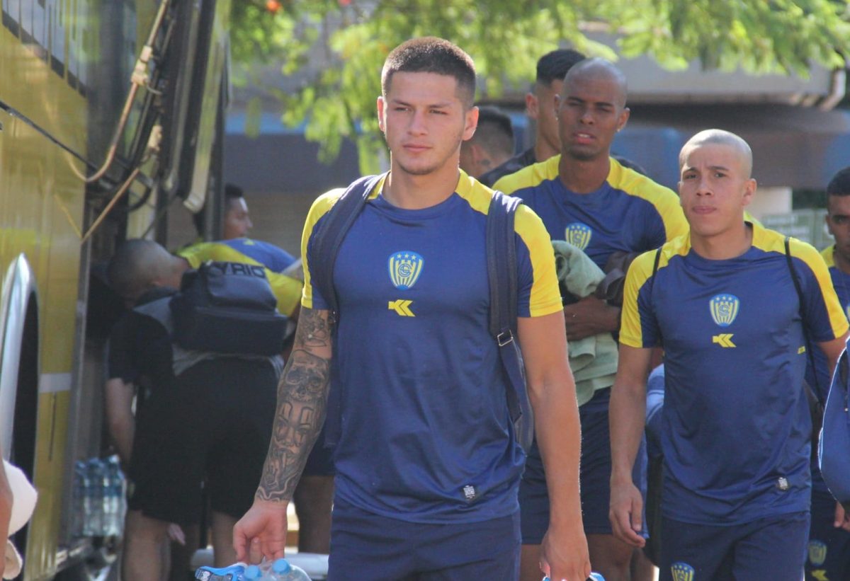 El reconocido equipo paraguayo Sportivo Luqueño realiza la pretemporada en Posadas