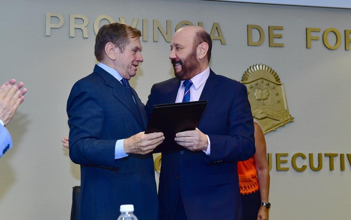 Formoseño director de la EBY licitó una obra multimillonaria en su provincia a 800 kilómetros de la represa