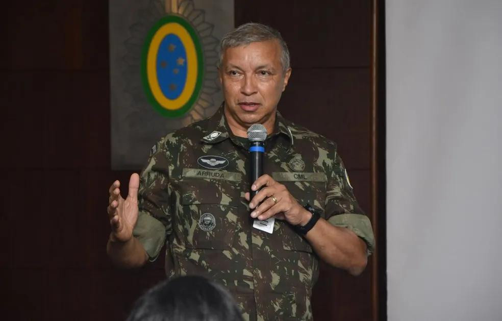 ex jefe del ejército