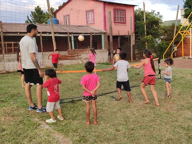 La Kermés Deportiva Itinerante sigue despertando la alegría en los barrios posadeños 3 6 - kermes en posadas 4 - 5