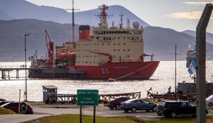 El rompehielos Irizar inicia desde Ushuaia la segunda etapa de la campaña  antártica