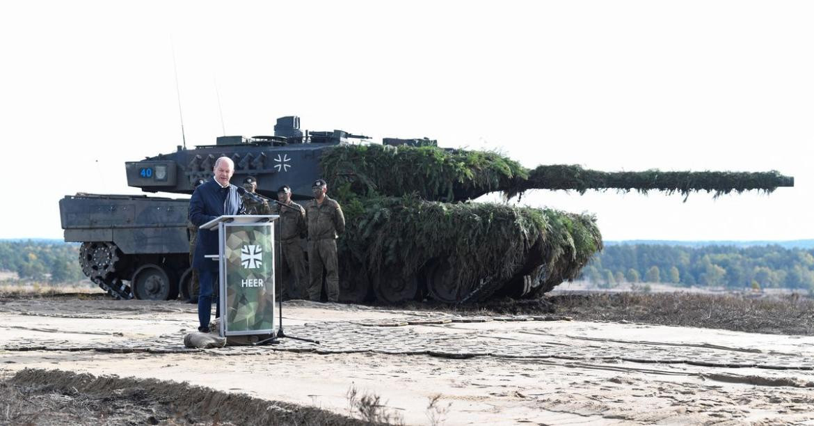 Cómo son los Leopard 2, los tanques alemanes que Ucrania le pide a Occidente