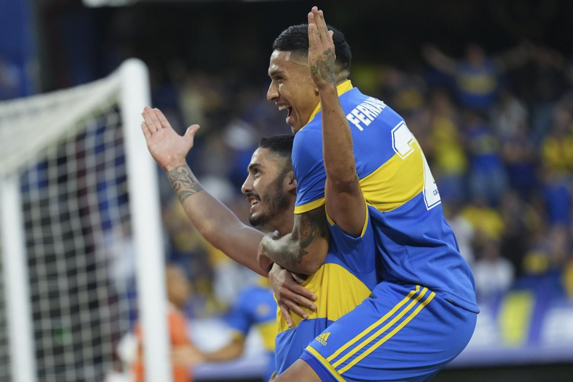 Boca venció a Platense y se ilusiona con dar pelea