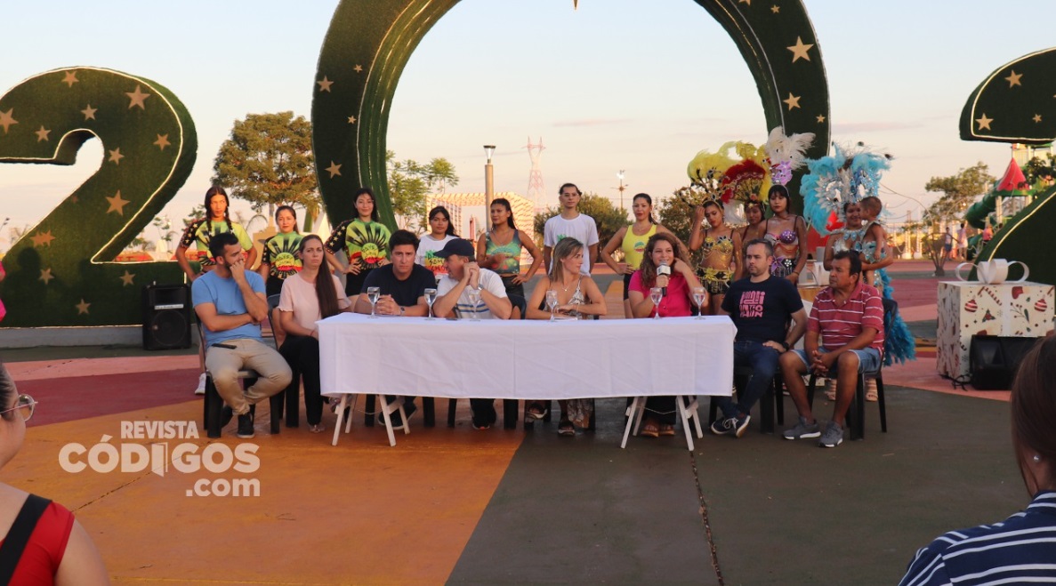 Cinco comparsas desplegarán su show