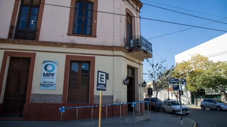 Córdoba: un jubilado mató a un ladrón que intentó robarle una cortadora de césped