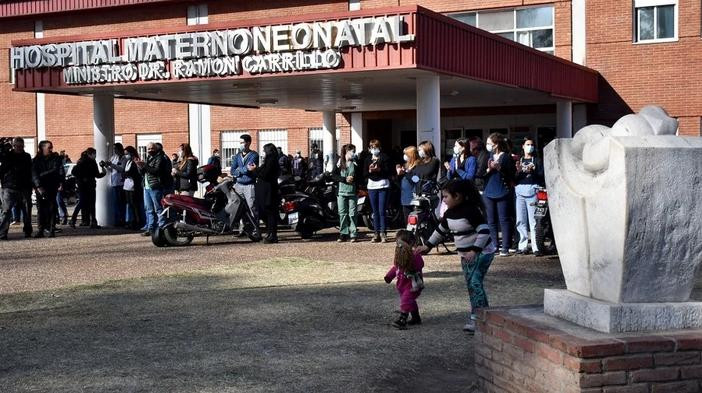 Muerte de bebés en Córdoba: detuvieron a la exdirectora del hospital