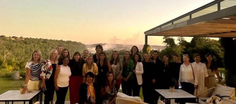 La directora de la OIT Argentina se reunió con más de 30 mujeres empresarias en Iguazú