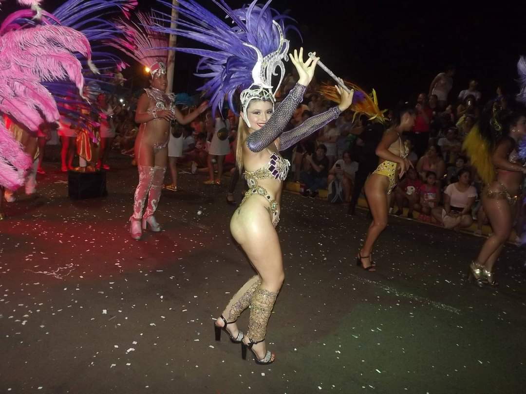 Los carnavales posadeños se despidieron a puro ritmo en Itaembé Guazú 4 8 - Itaembe Guazu 3 - 7