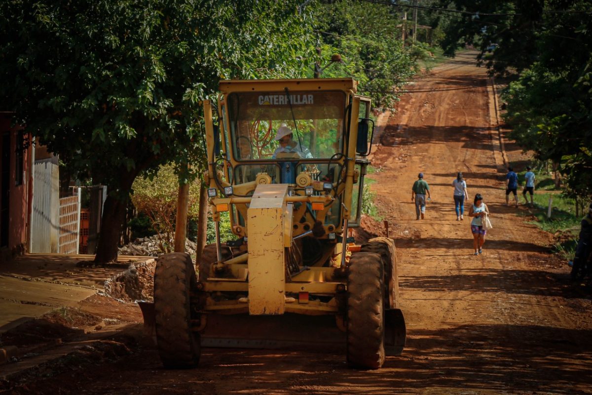 Vialidad Provincial avanza con trabajos de saneamiento en el barrio San Onofre de Posadas 2 4 - barrio San Onofre 1 - 3
