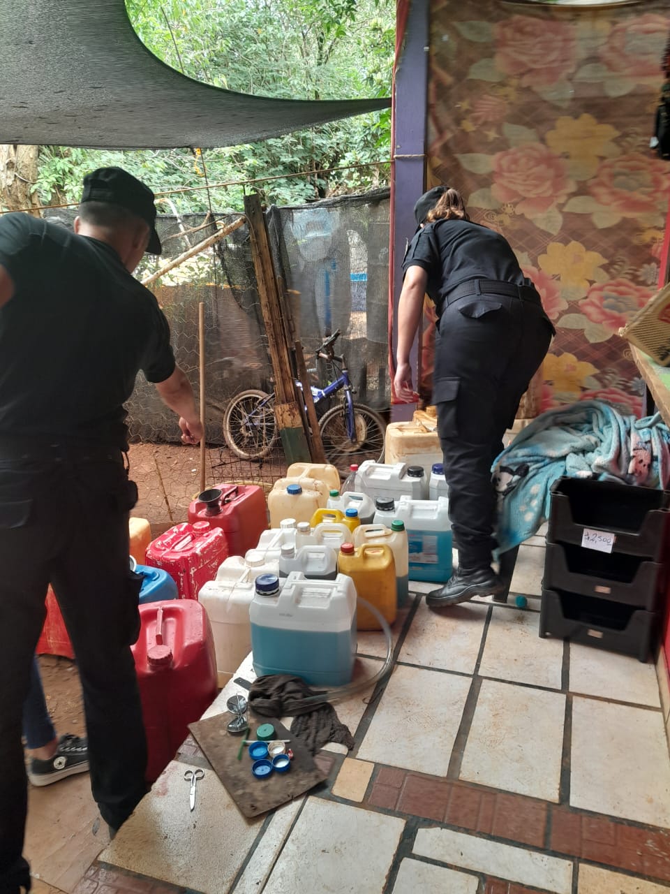 Detectaron venta ilegal de combustible en una vivienda de Iguazú