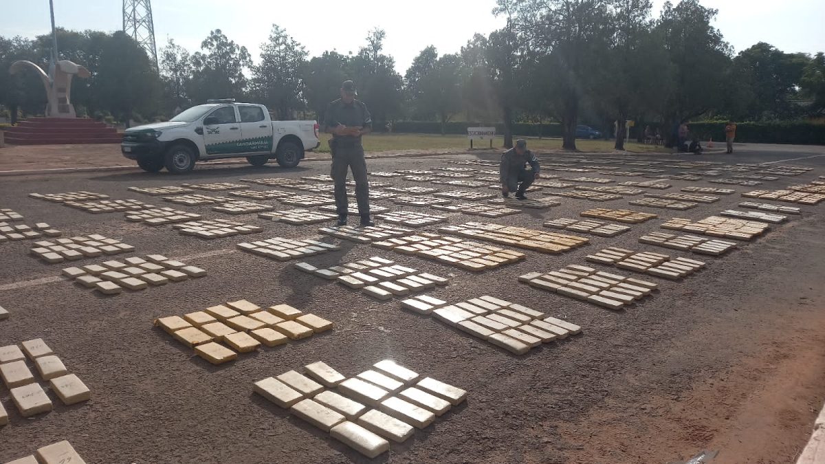 Secuestraron seis toneladas de marihuana en Santo Pipó y Jardín América 2 4 - hay - 3