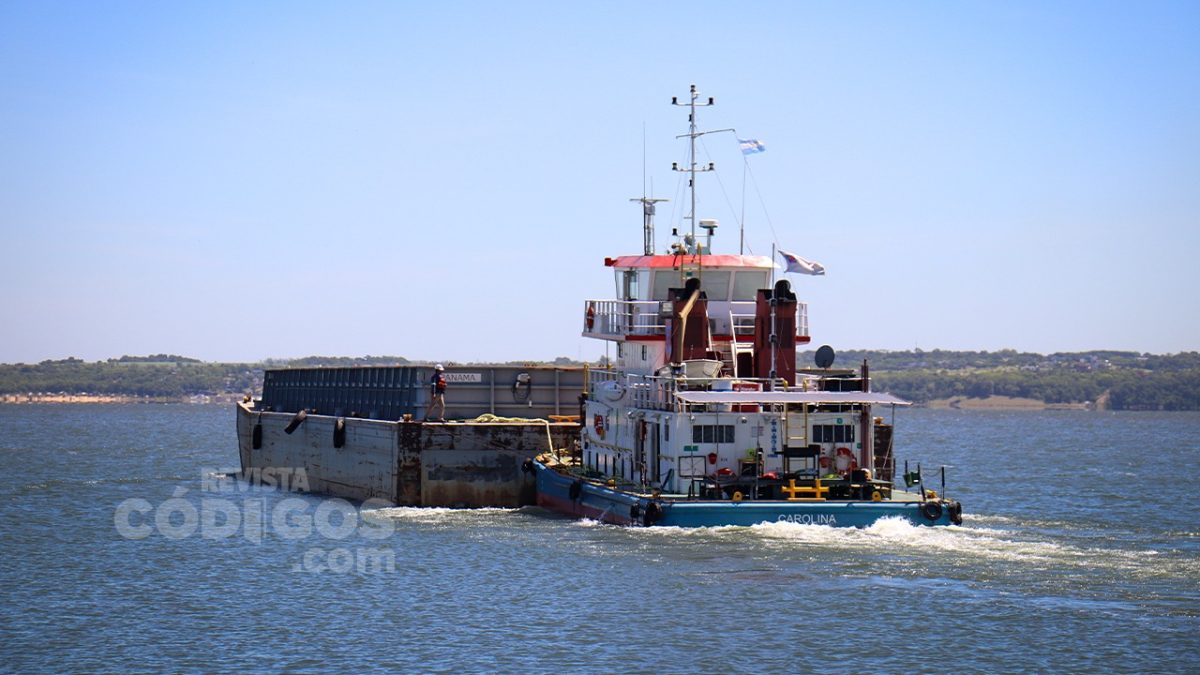 Histórico: partió desde Posadas la primera barcaza con productos misioneros