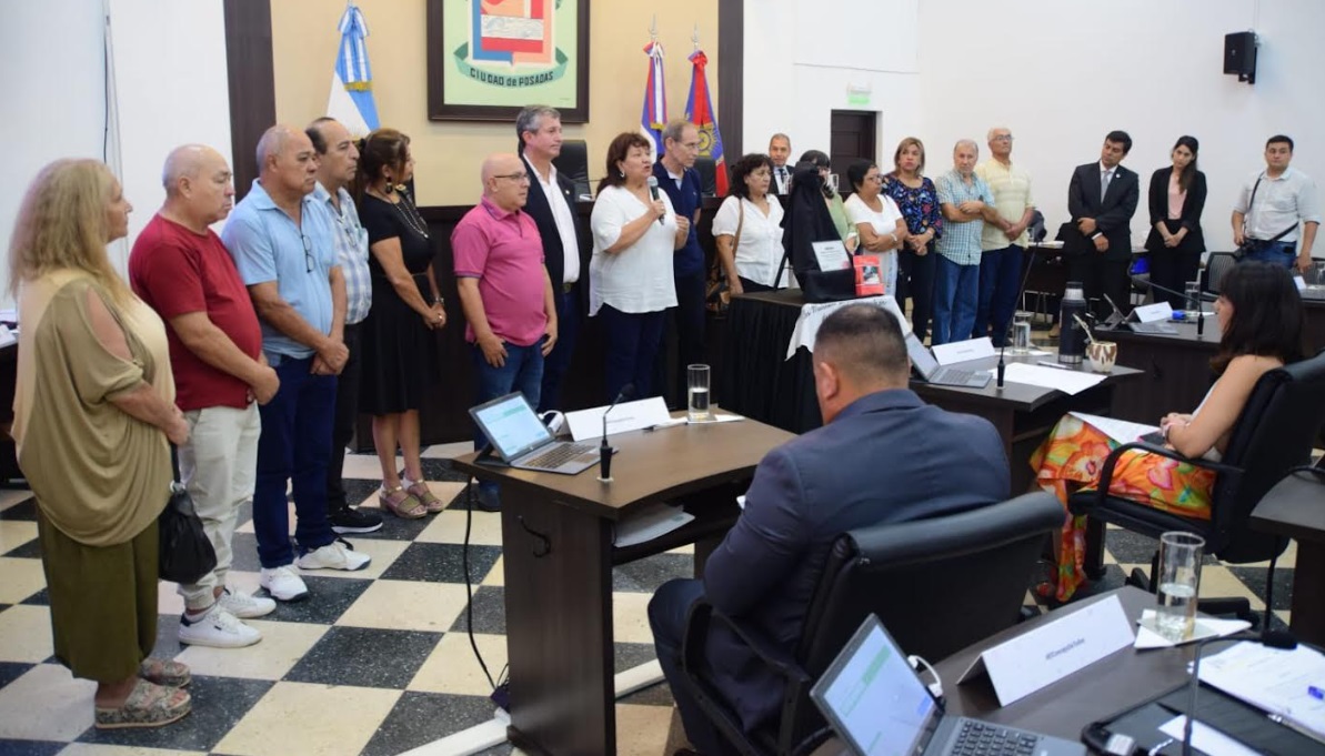 Concejales posadeños nombraron a la sala de comisiones Madres de la plaza 9 de Julio