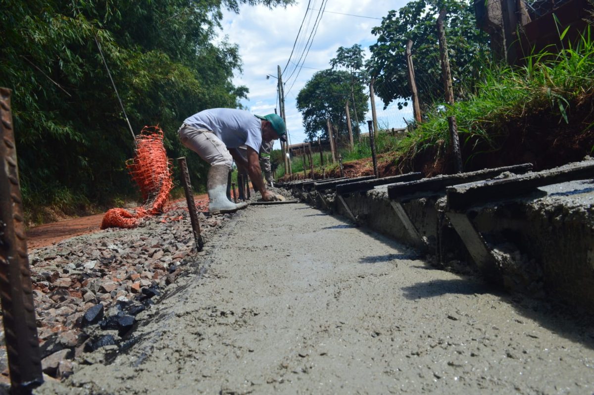 Continúan con las obras hidráulicas y viales en la Zona Sur de Posadas