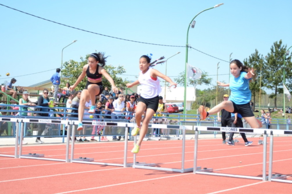 La Escuela Municipal de Atletismo inicia sus actividades en el CePARD