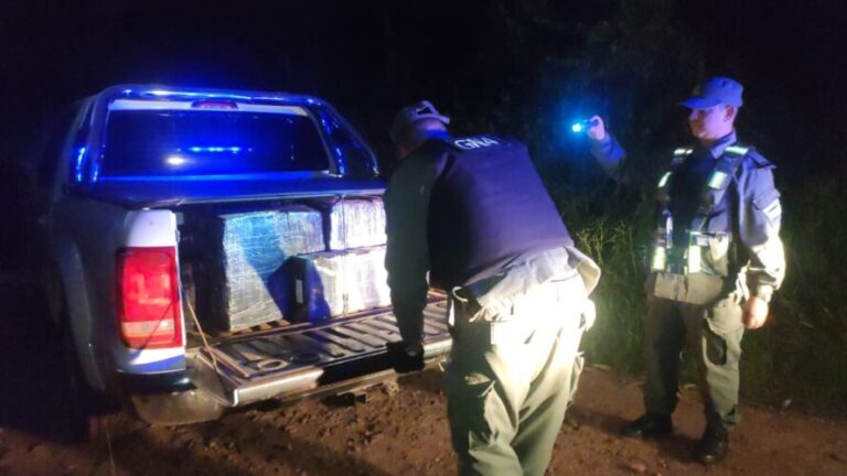 Secuestran camioneta abandonada con más de 1.200 kilos de marihuana en cercanías a la Gruta India