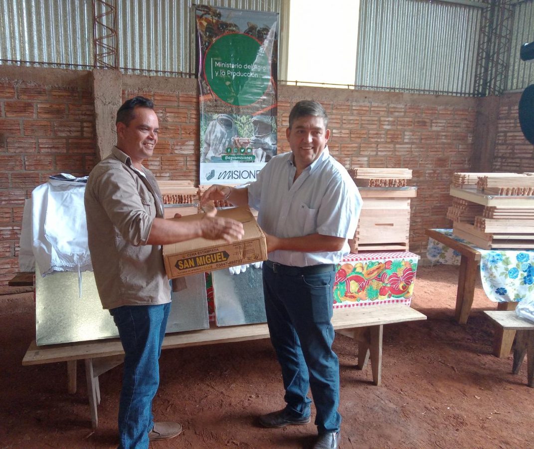 Jornada apícola: el Agro promueve la diversificación productiva en zonas tabacaleras
