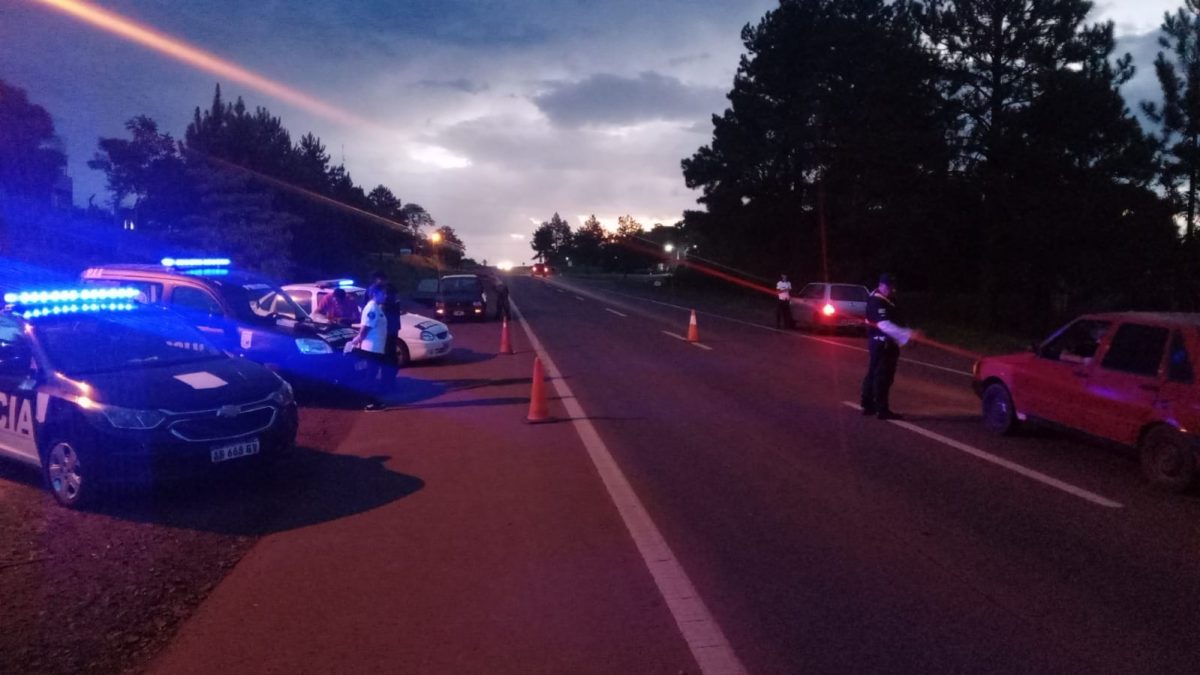 Realizan operativos policiales en toda la provincia