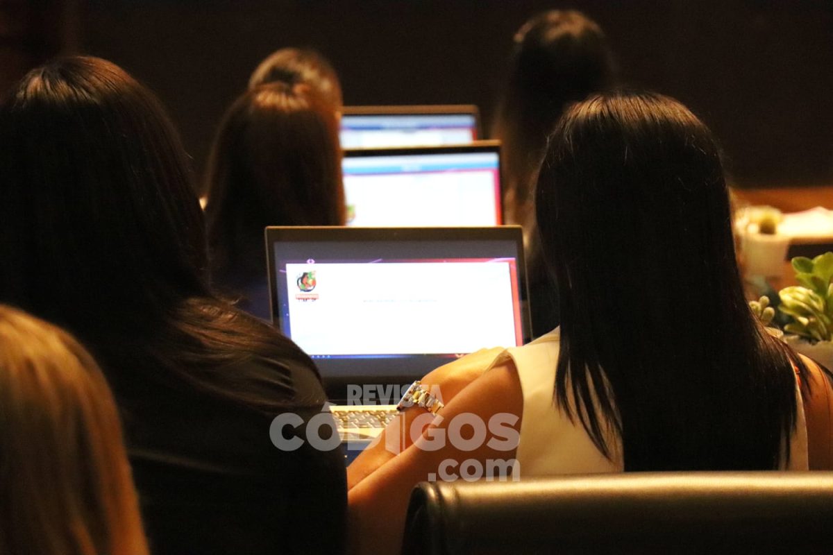 Parlamento de la Mujer: “Representa las voces de todas mujeres misioneras”, dijo Rojas