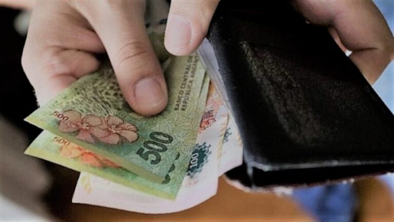 Nación oficializó las escalas de los aumentos del Salario Mínino