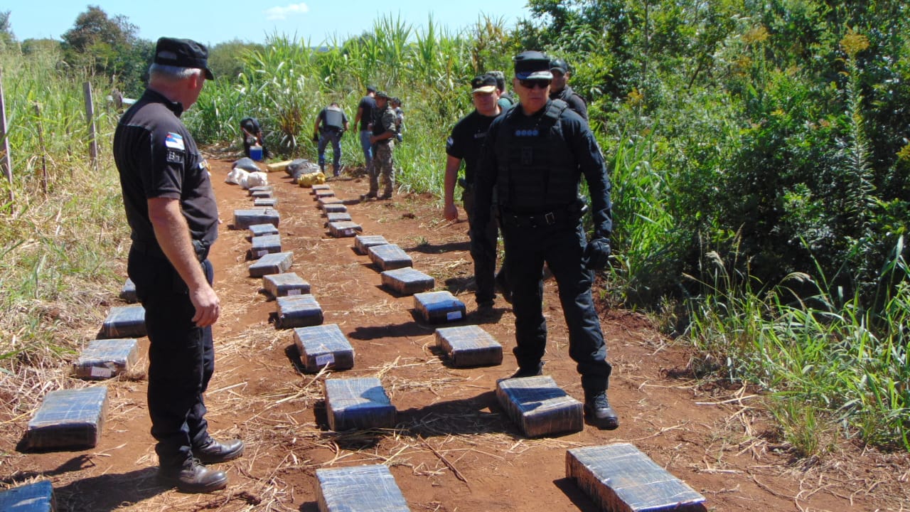 Golpe al narcotráfico en Puerto Piray: secuestraron más de una tonelada de marihuana valuada en $500 millones