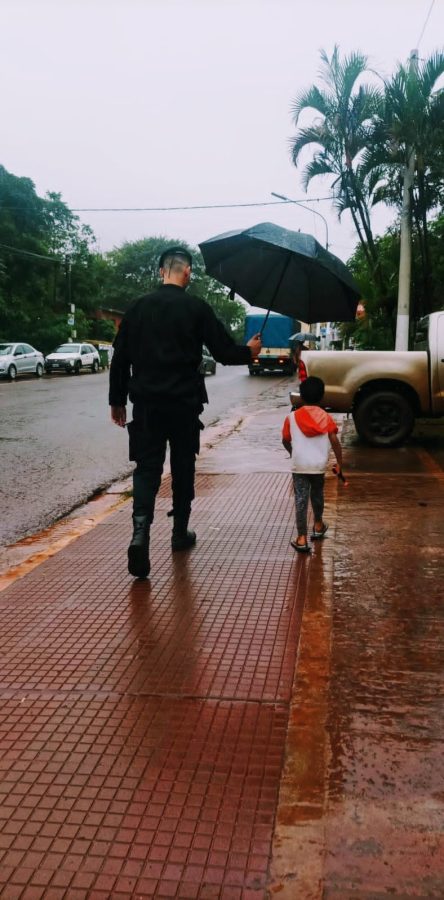 Eldorado resguardaron a un niño perdido y ubicaron a su familia