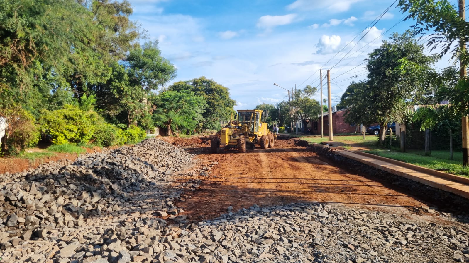 Municipales ejecutan obras en el barrio Apos y la chacra 107 de Posadas