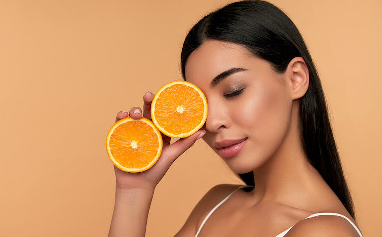Los notables beneficios de la vitamina C para la piel