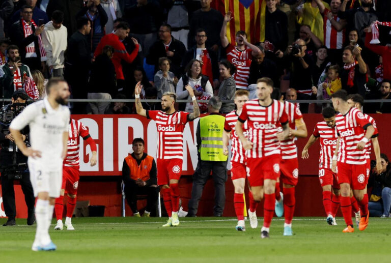 Delantero argentino hizo historia en España tras marcar cuatro goles ante el Real Madrid