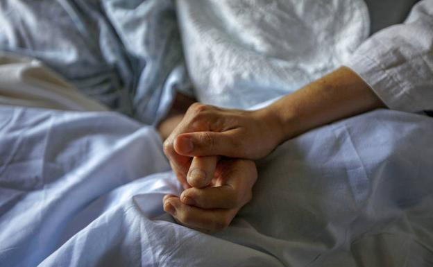 Francia se encamina hacia la posible legalización de la eutanasia