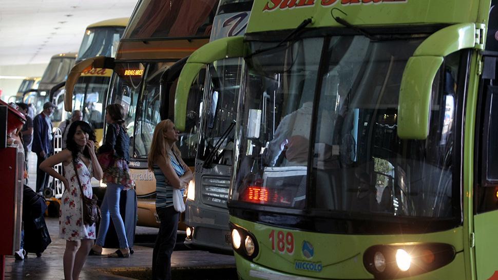 Alerta por posible paro de colectivos de larga distancia en plena Semana Santa