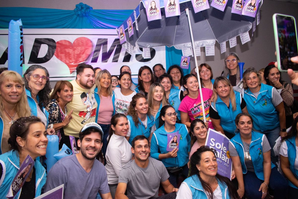 Balán se reunió con docentes: "Gracias por su compromiso y trabajo" 3 6 - soledad balan 3 1 - 5